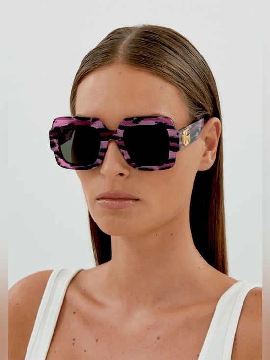 Gucci Accessories - Gucci Pink Glitter Leopard 🐆 Square Sunglasses